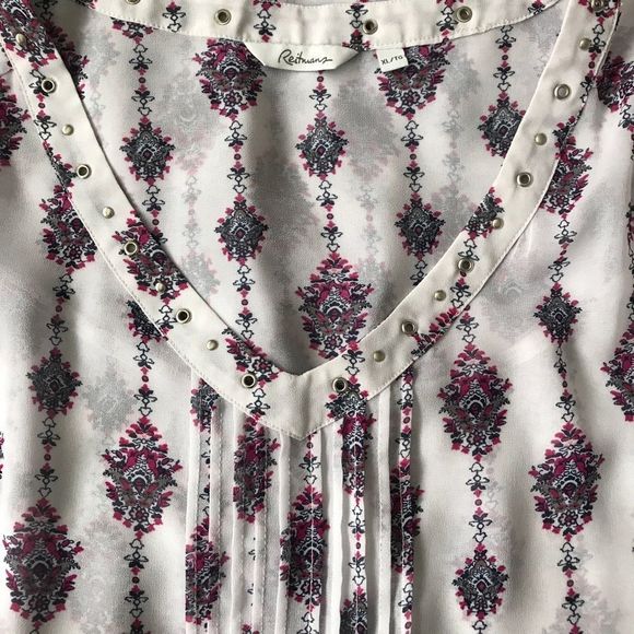 Reitmans White and Pink Patterned Blouse - Picture 7 of 7
